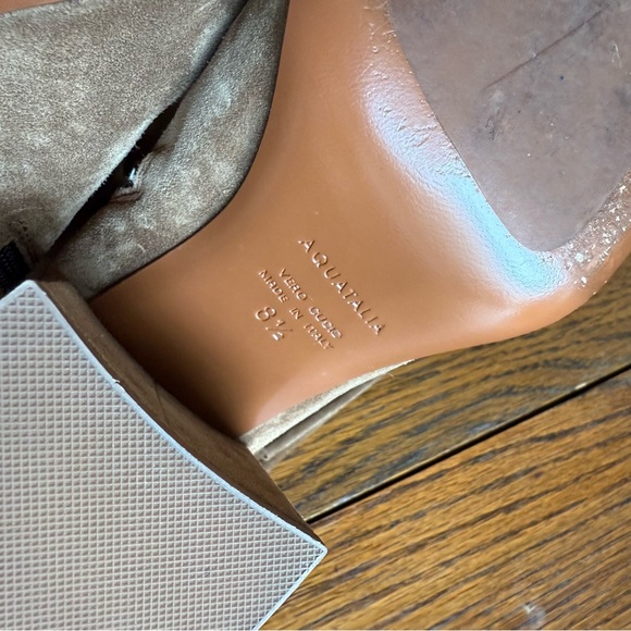 Aquatalia Suede Leather Tan Heeled Boots with Chunky Block Heel - Picture 6 of 7